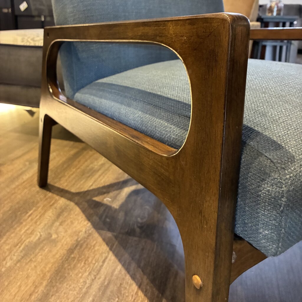Derick II Accent Chair