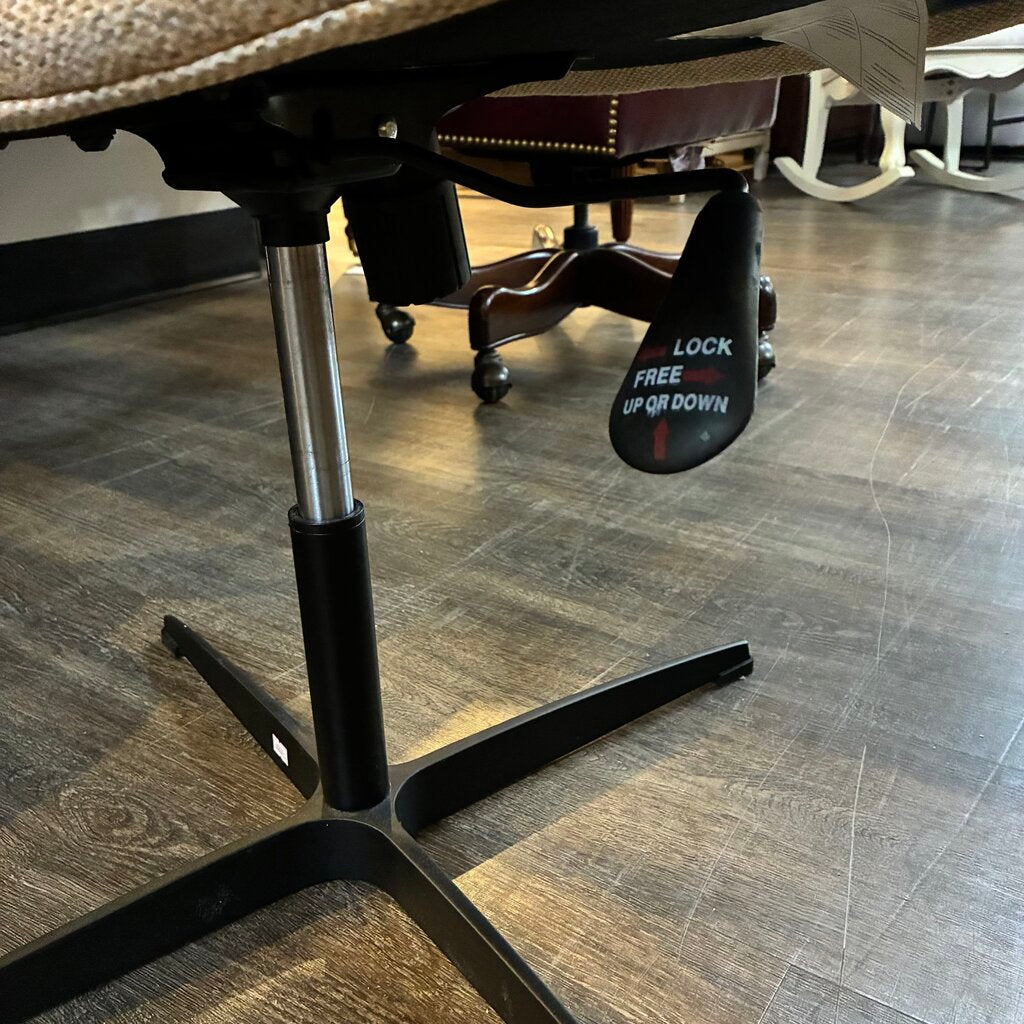 Upholstered Swivel Desk Chair w/ Adjustable Height