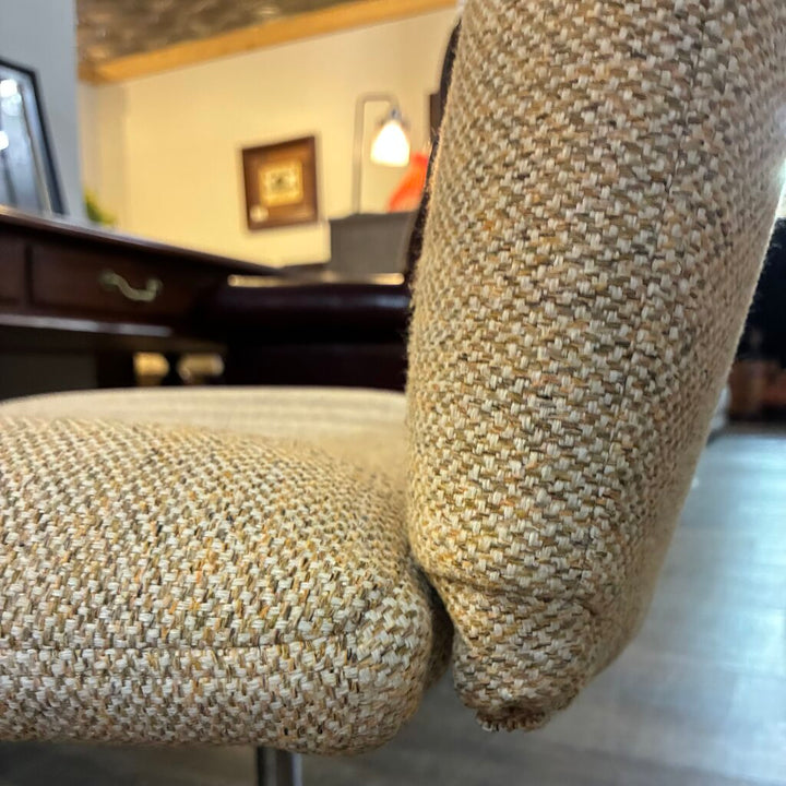 Upholstered Swivel Desk Chair w/ Adjustable Height