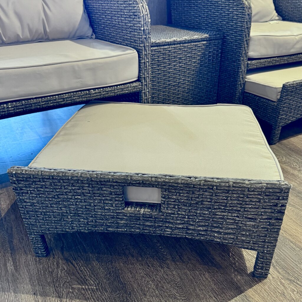Orig. Price $499 - 5 Piece Outdoor Seating Set