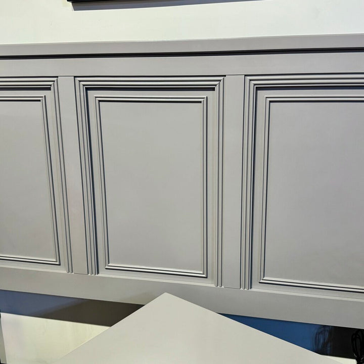 Orig. Price $3500 - Hyde Park Queen Bedroom Set