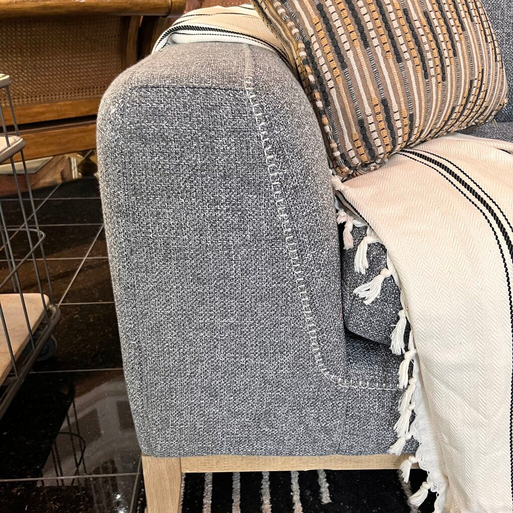 Sofa w/ Chaise