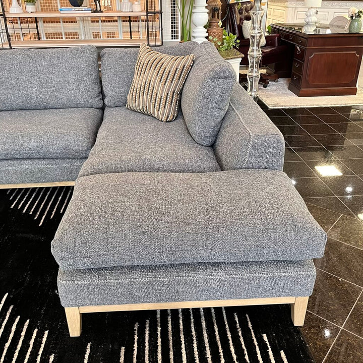 Sofa w/ Chaise