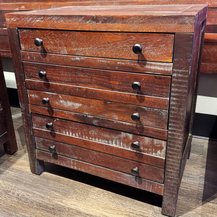 Orig. Price $2,927 - Townsend Collection Queen Bedroom Set