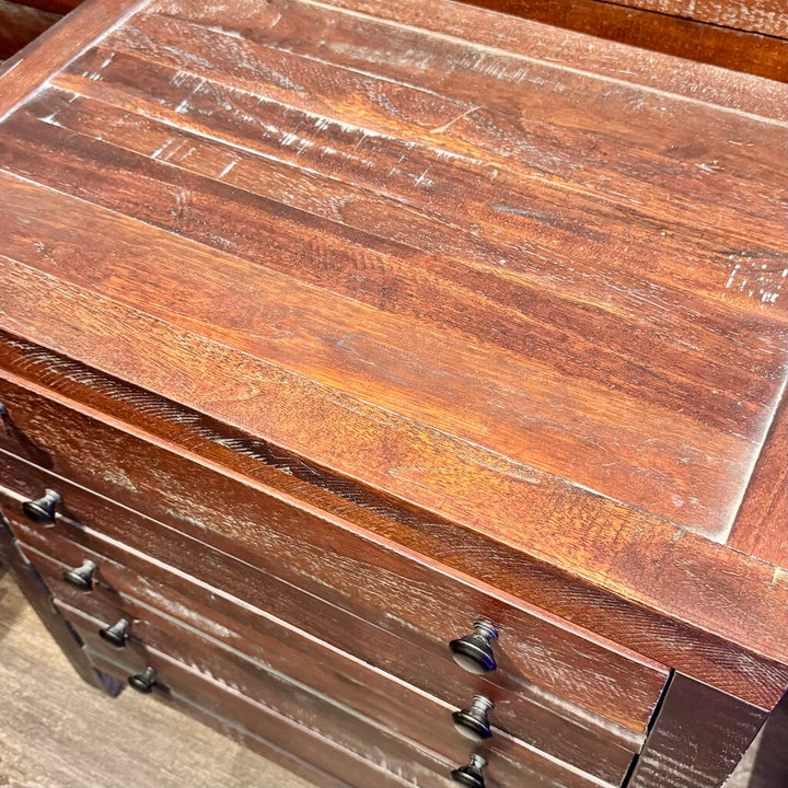 Orig. Price $2,927 - Townsend Collection Queen Bedroom Set