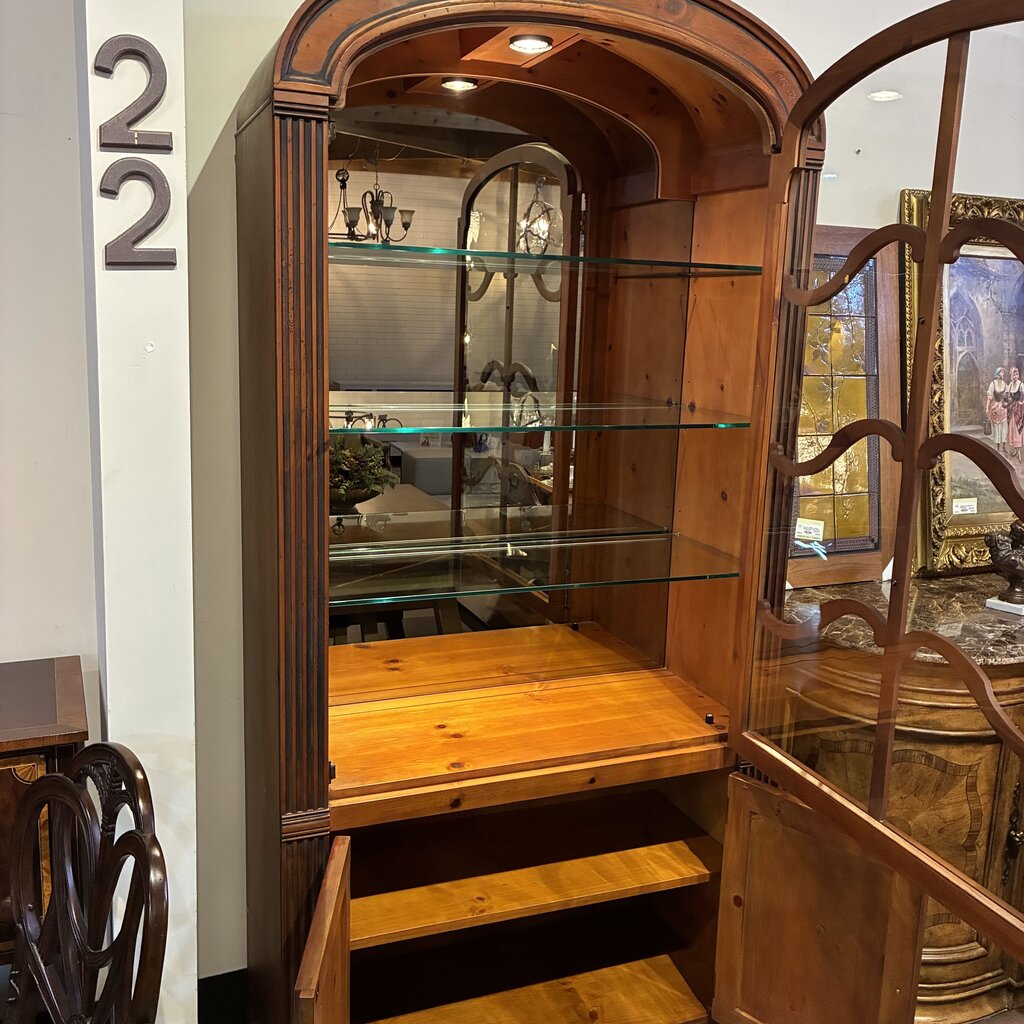 Arched China Cabinet w/ Working Adjustable Light