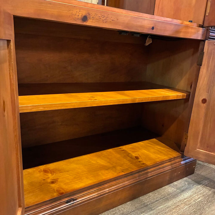 Arched China Cabinet w/ Working Adjustable Light