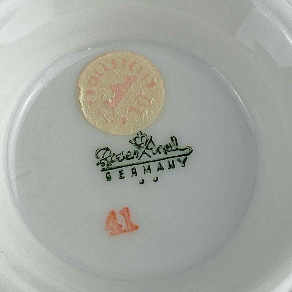 7 Piece / 12 Place China Setting with Extra's
