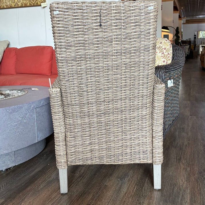 Wicker-style Outdoor Patio Chair