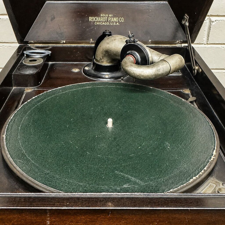 Antique Victrola VV-IX Talking Machine Phonograph