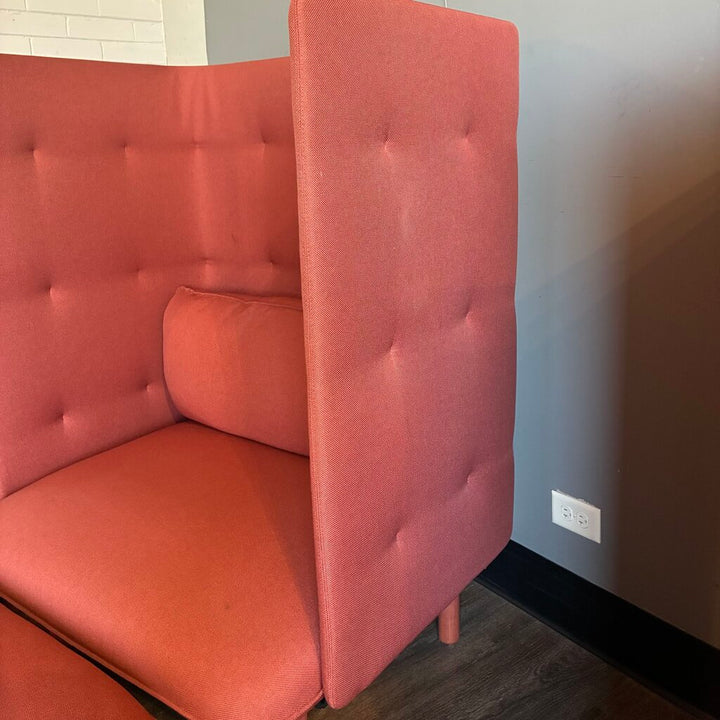 QT Privacy Lounge Chair w/ Ottoman