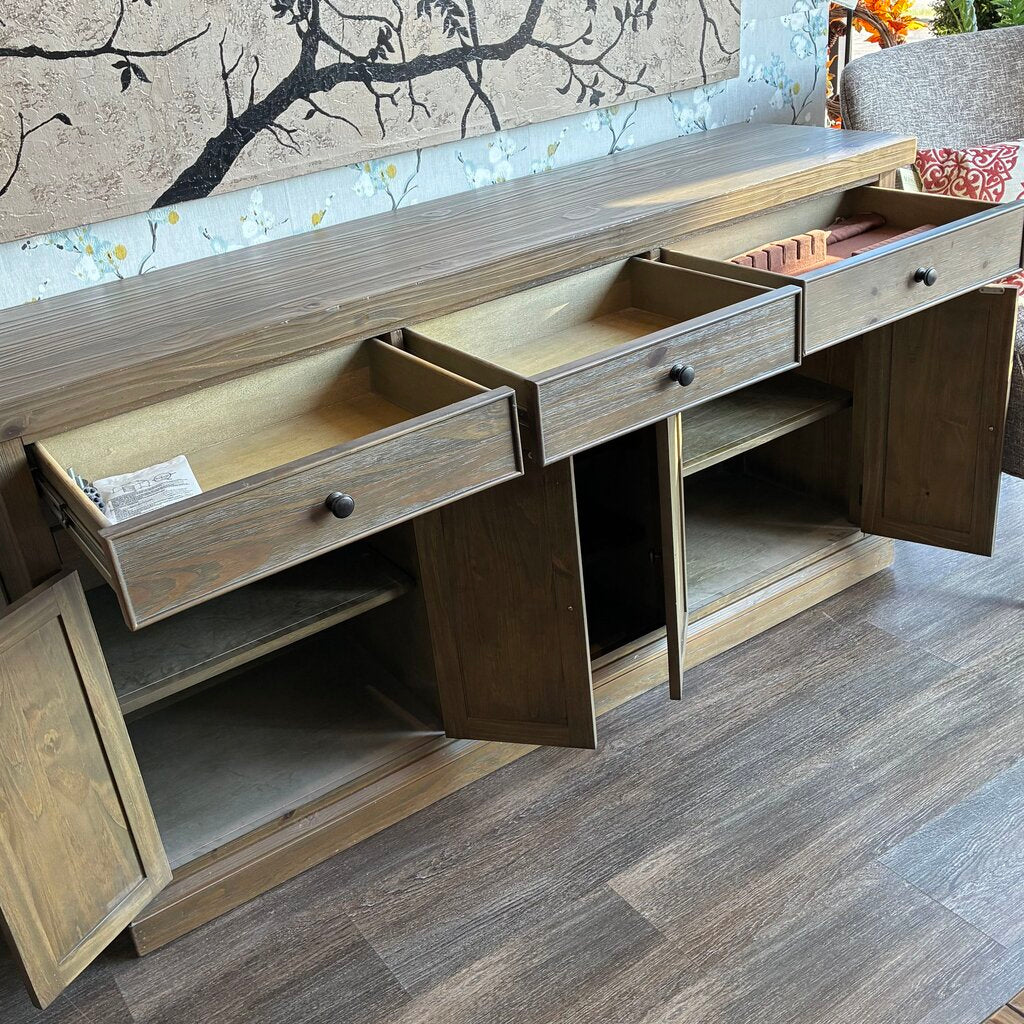 Rustic Buffet