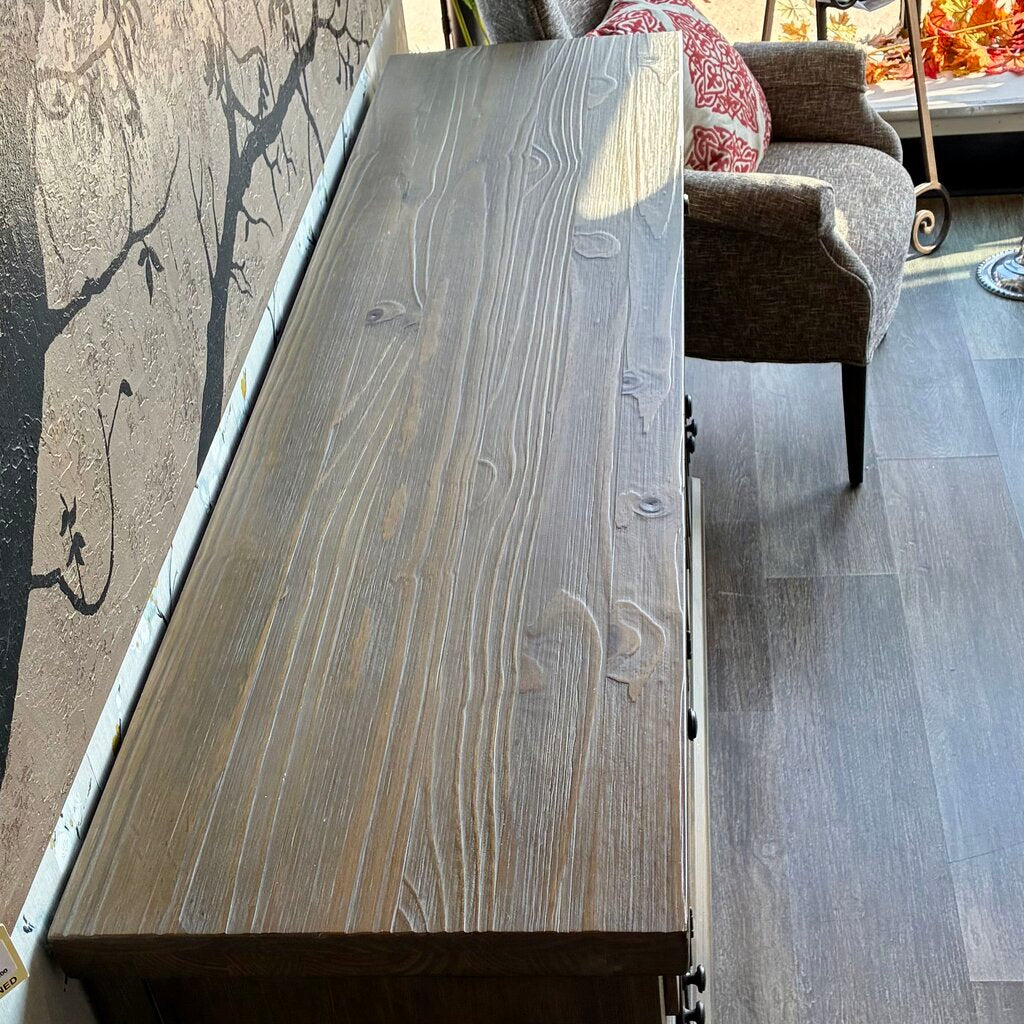 Rustic Buffet