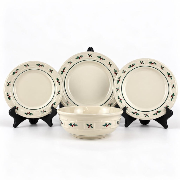 4 Piece / 8 Place Setting - Holly