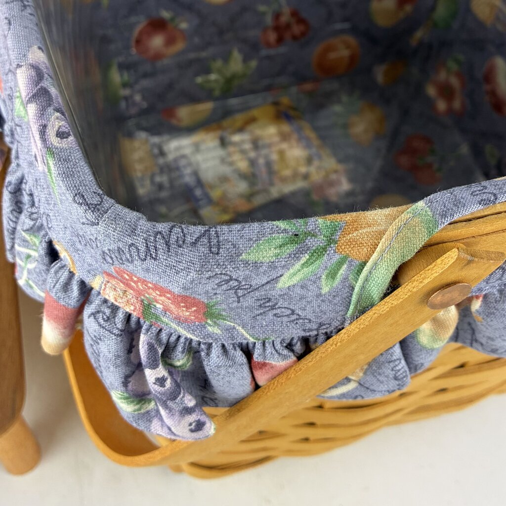 Grandma Bonnie's 2 Pie Basket with Liners / Protector
