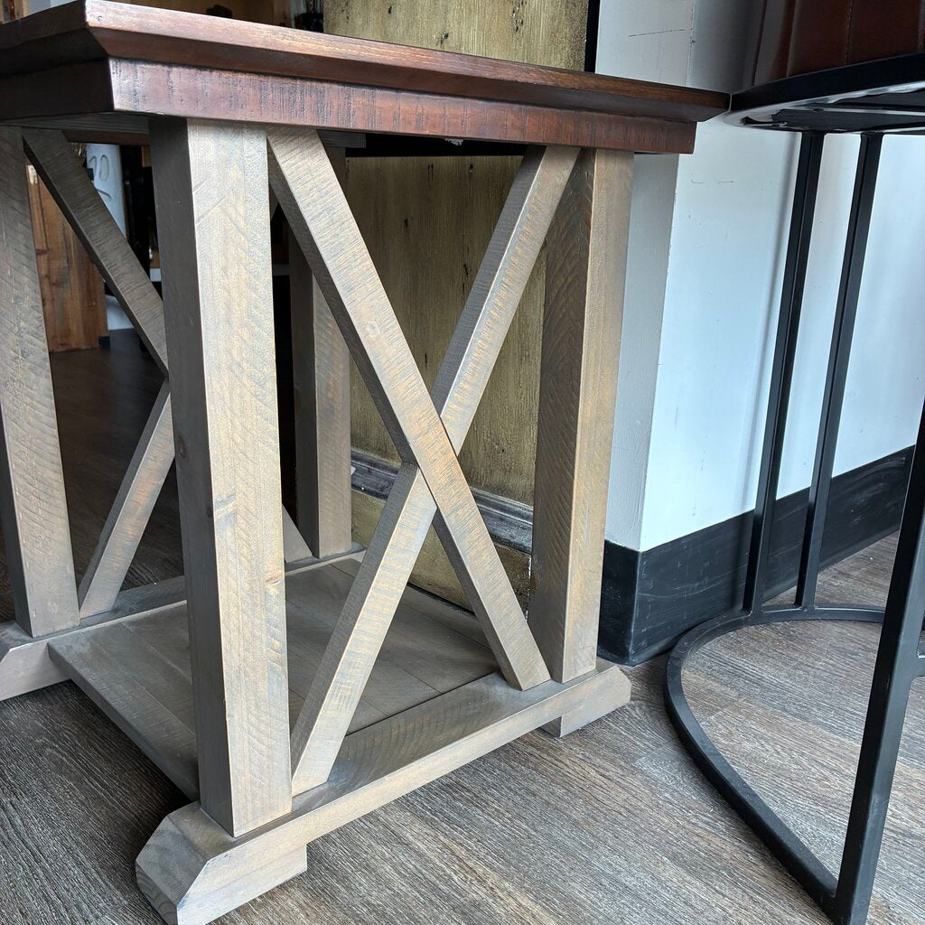 Farmhouse-style End Table
