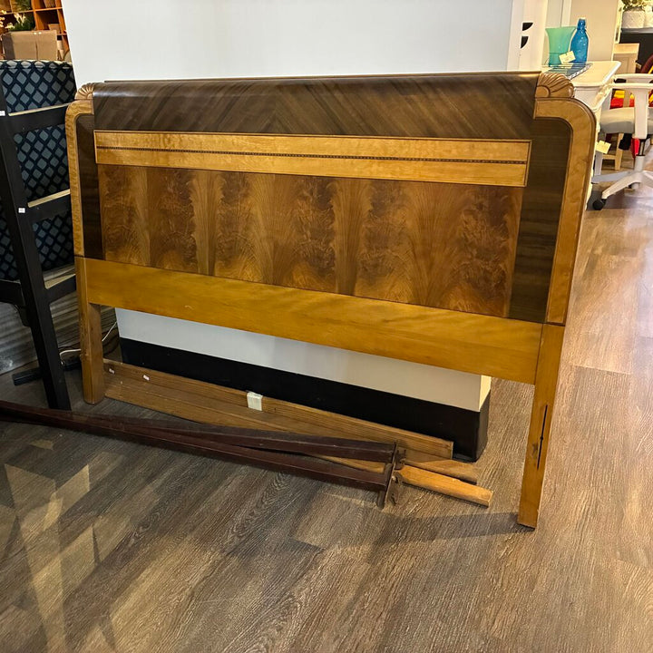 1930's Art Deco-style Waterfall Wood Bed - Full