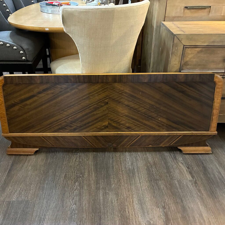 1930's Art Deco-style Waterfall Wood Bed - Full