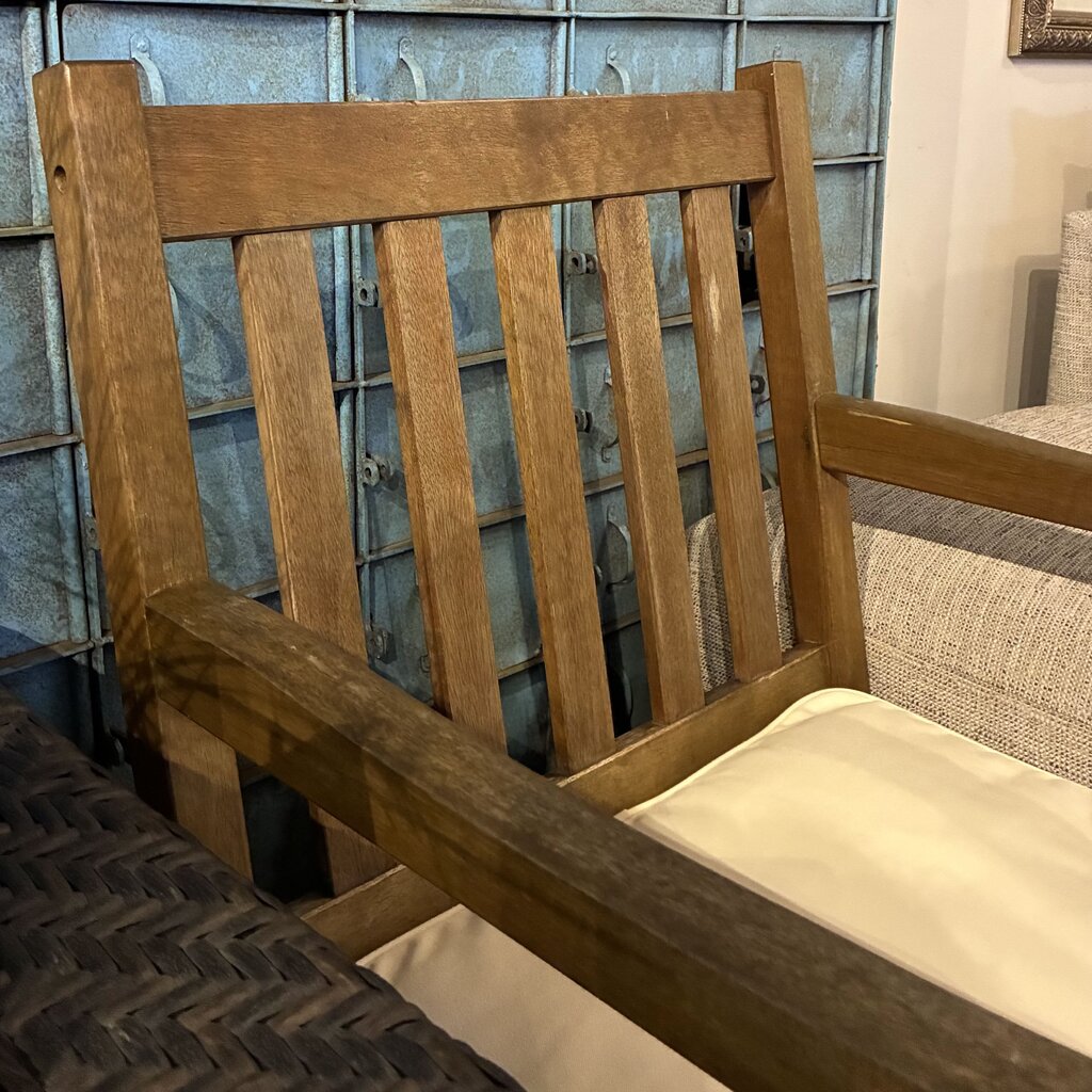 Mission-style Chair w/ Cushion
