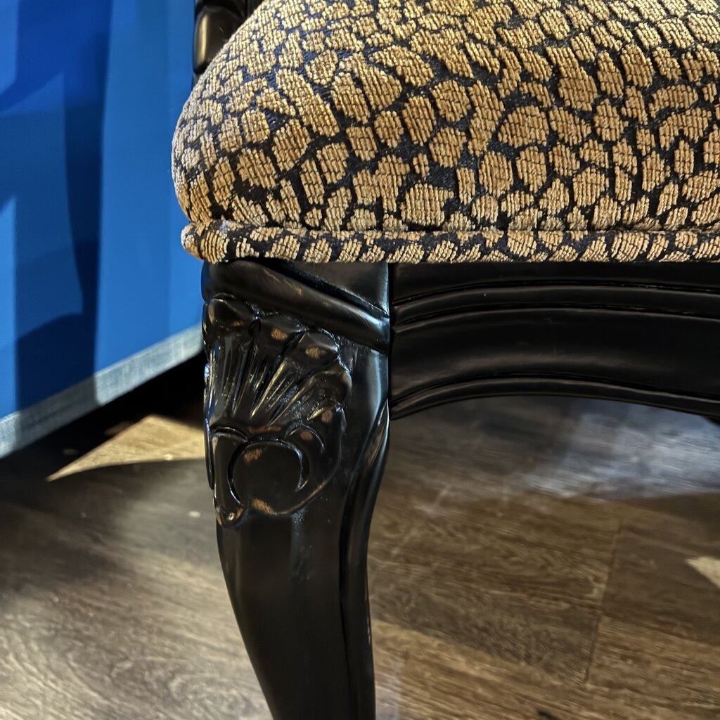 Louis XV-style Accent Chair - Acosta's Home