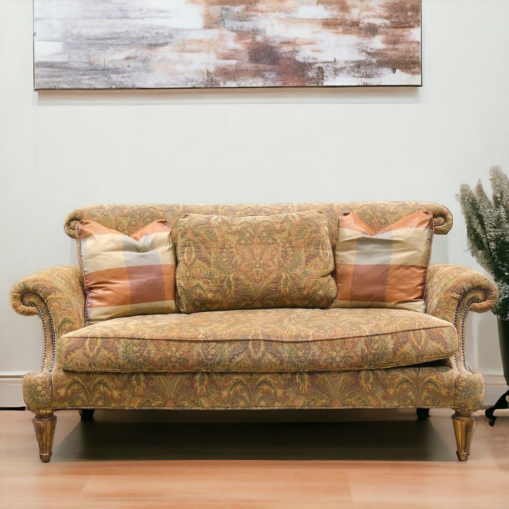 Roll-arm Sofa with 3 Pillows