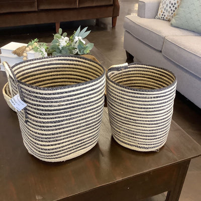 Set/2 Striped Corn Husk Hanging Baskets
